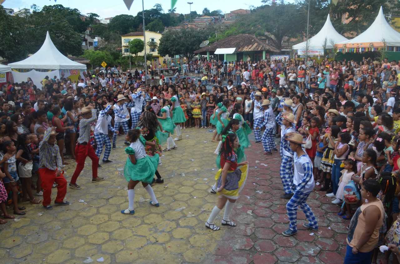 Camacã: Secretaria de Educação encerra o 1° Semestre de 2019 com grande festa